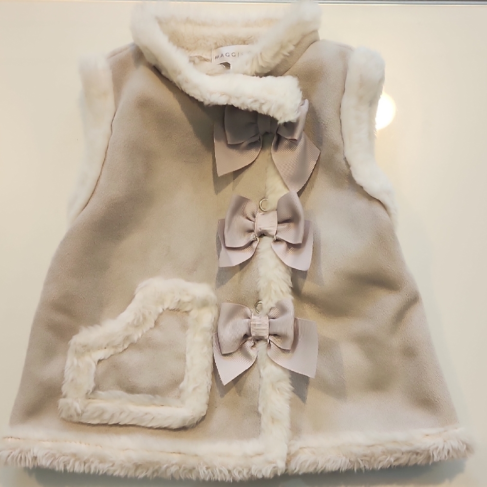 Maggie & Zoe Cream Velvet Vest